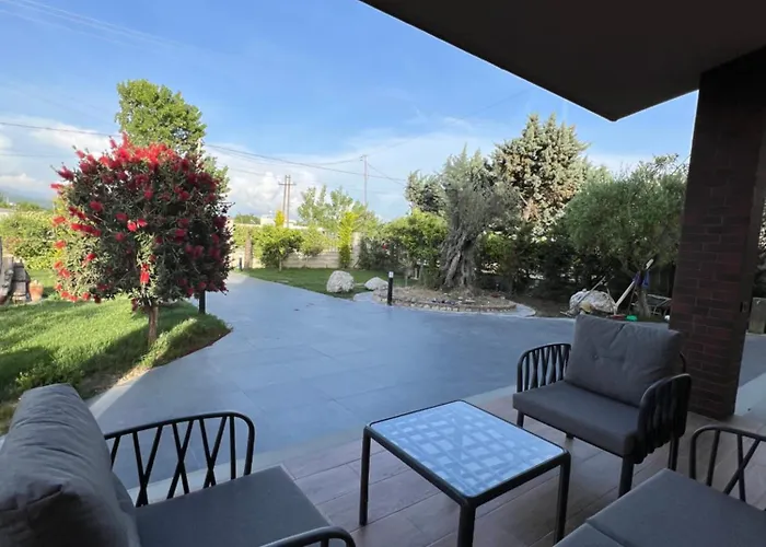 Sunnyside Villa