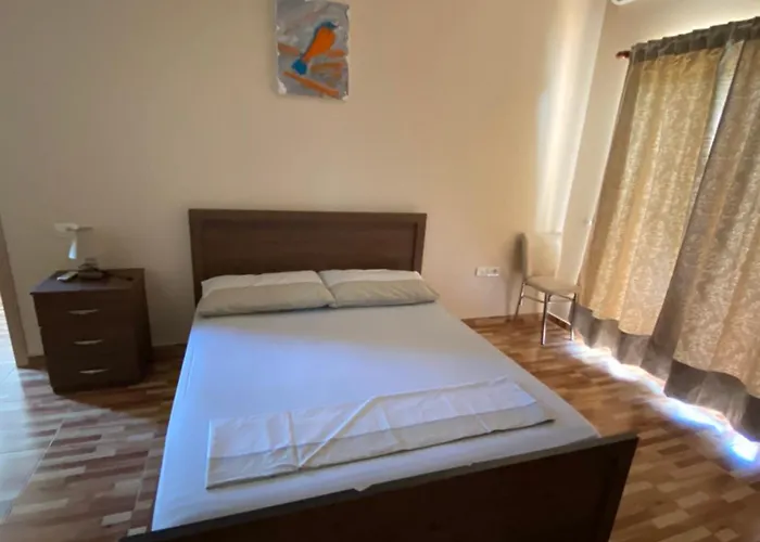 Sunnyside Villa