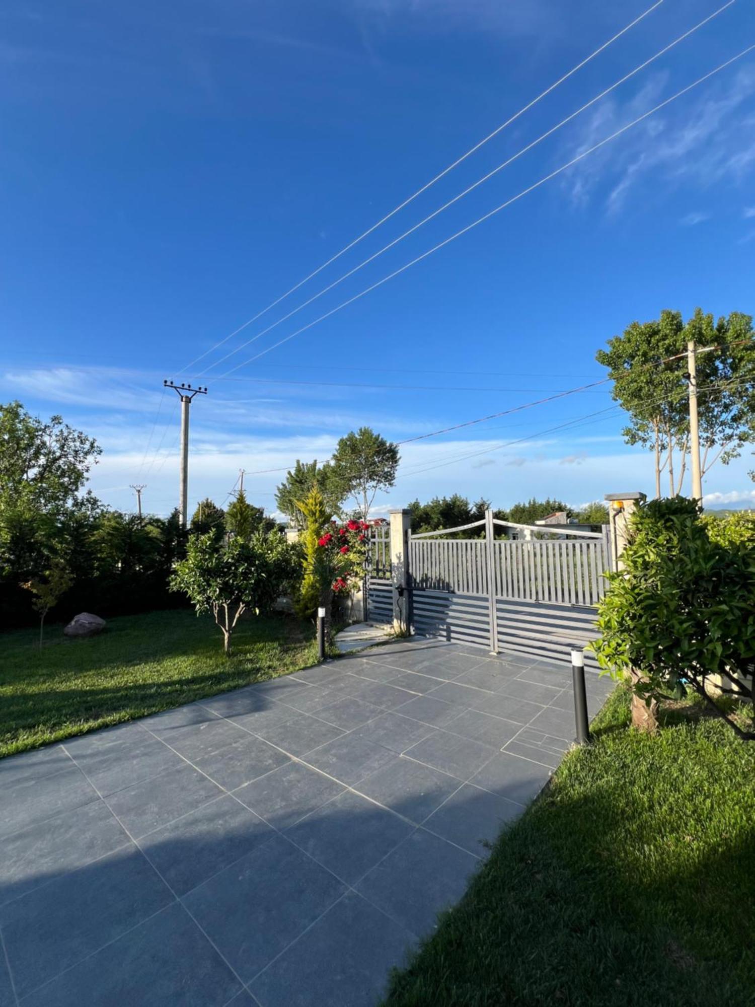 Sunnyside Villa
