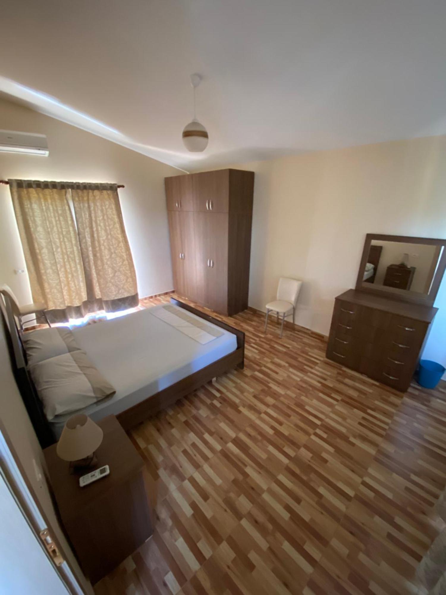 Sunnyside Villa *